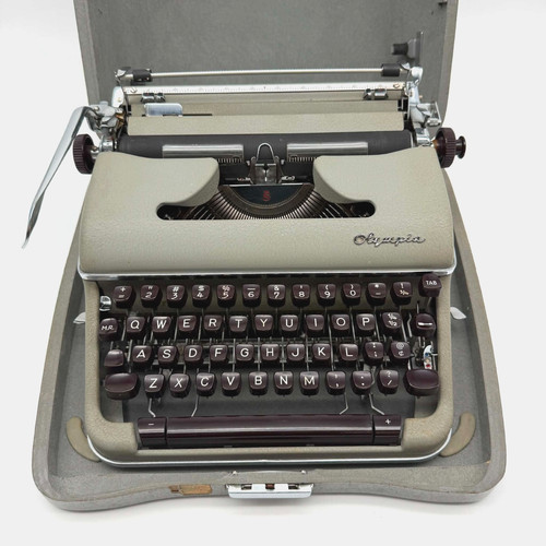Vintage olympia sm4 crowned - vintage,